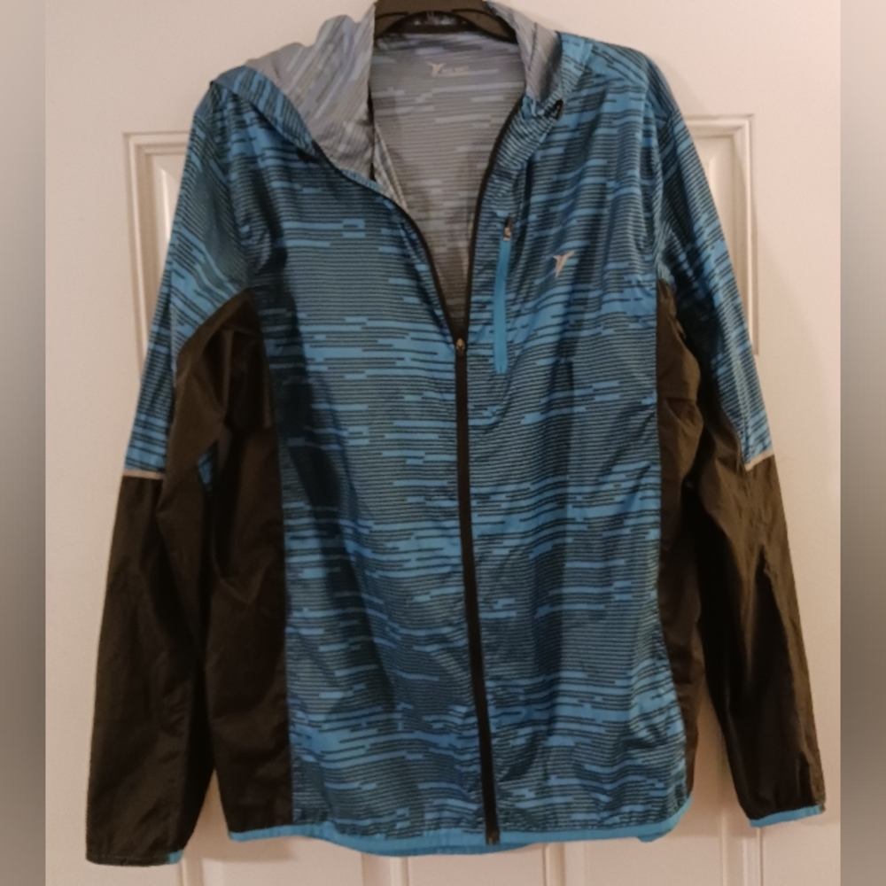 💙 Old Navy Active Wear Jacket with hood. Size Large